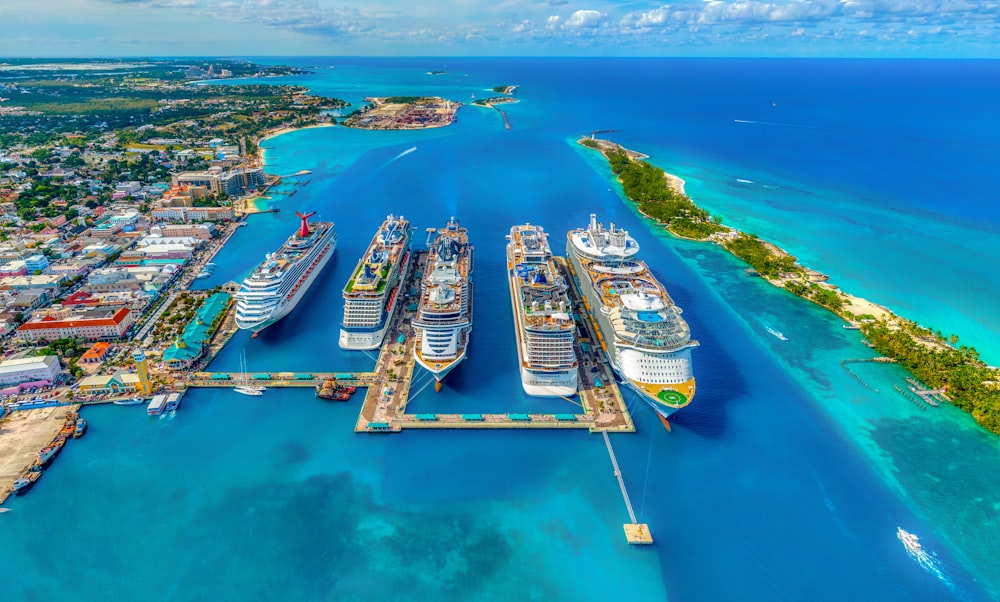 Caribbean cruising